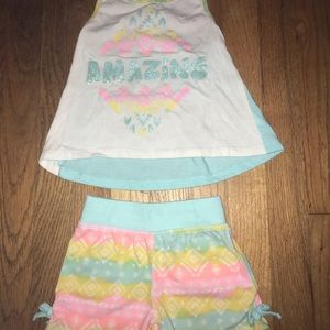 Toddler girls tank top and shorts outfit, 2t